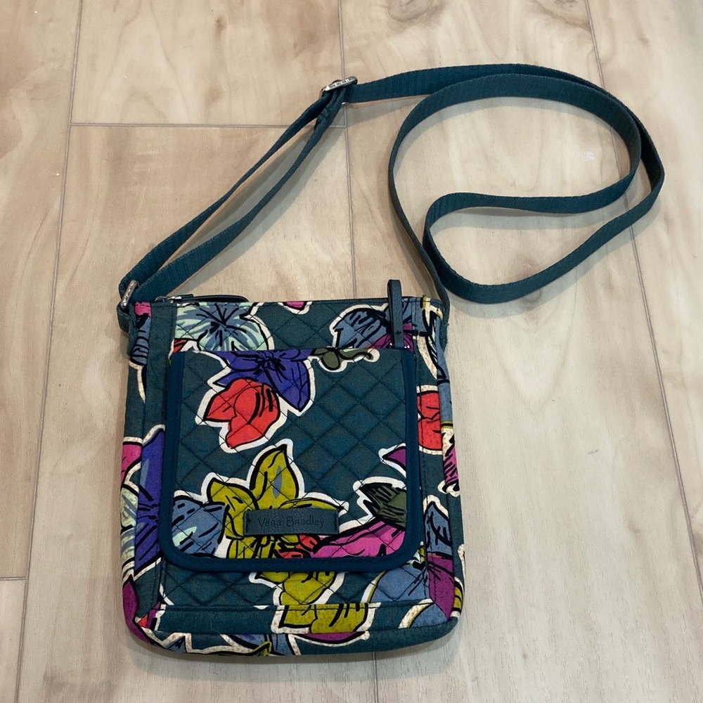 Vera Bradley hipster crossbody bag “falling flowers”
